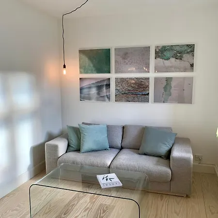 Modern Located In The Hip And Trendy Part Of Copenhagen- Vesterbro * 코펜하겐